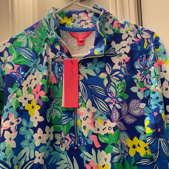 Brand new swing top with pockets - Picture 3 of 3